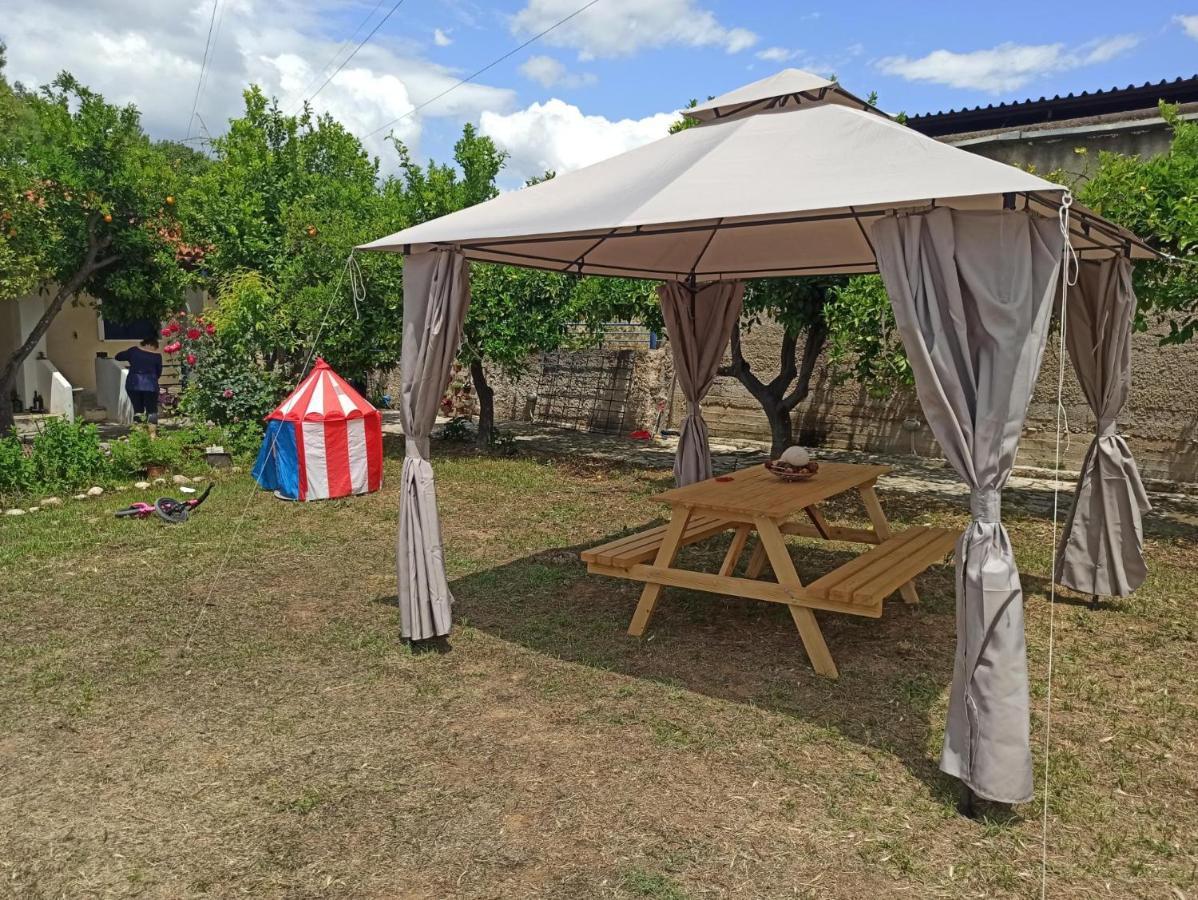 Floras House Apartment Нафплион Екстериор снимка